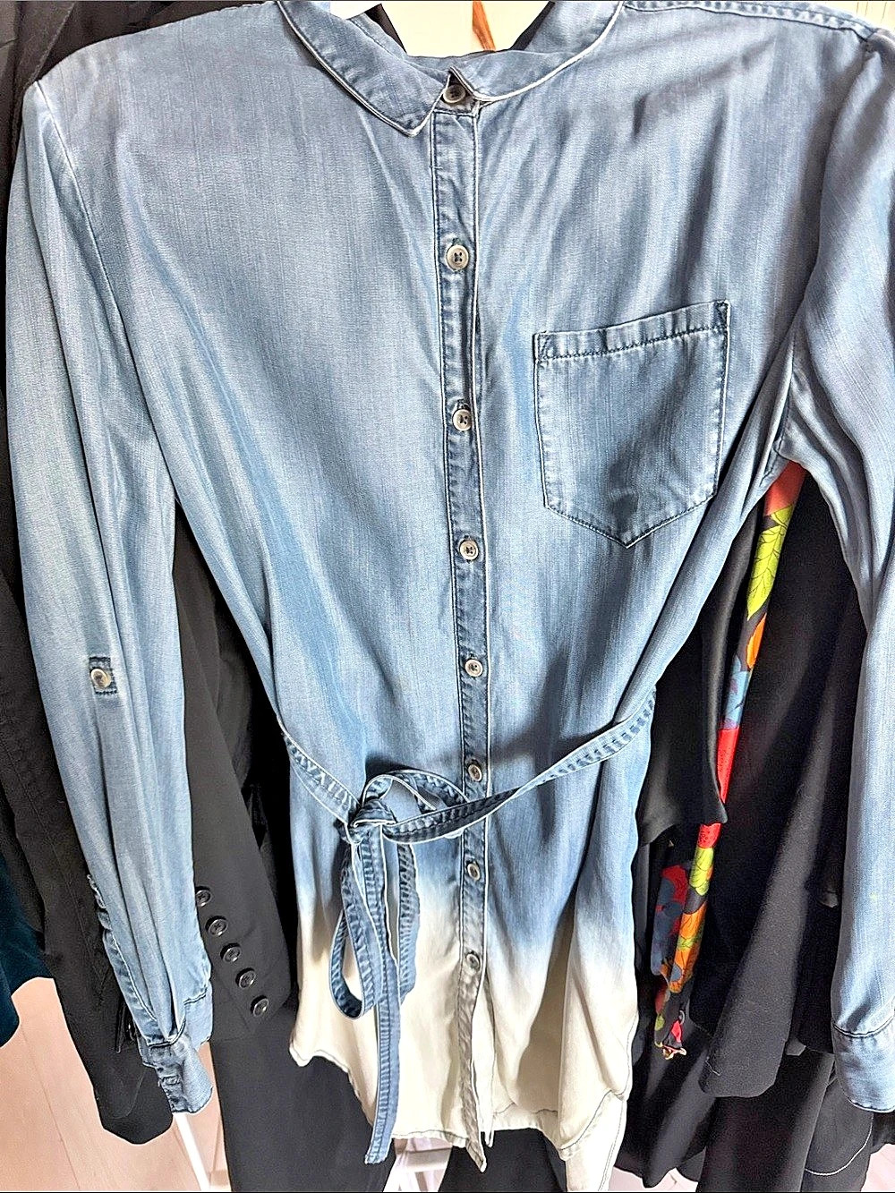 Holding Horses Chambray Tie-Waist Button Down Size Medium